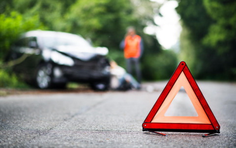 Incidente sulla San Vitale, 28enne trasferito al Bufalini